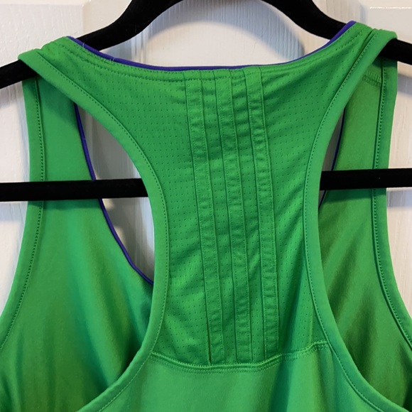 Adidas Climalite green tank top with built in bra Small - Picture 4 of 9
